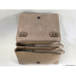Int&eacute;rieur du petit sac &agrave; main Beauty couleur sable